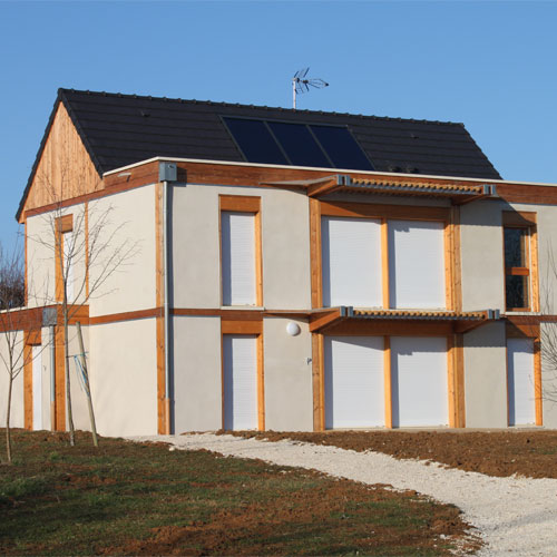 Maison intégrant des matériaux biosourcés issus du chanvre